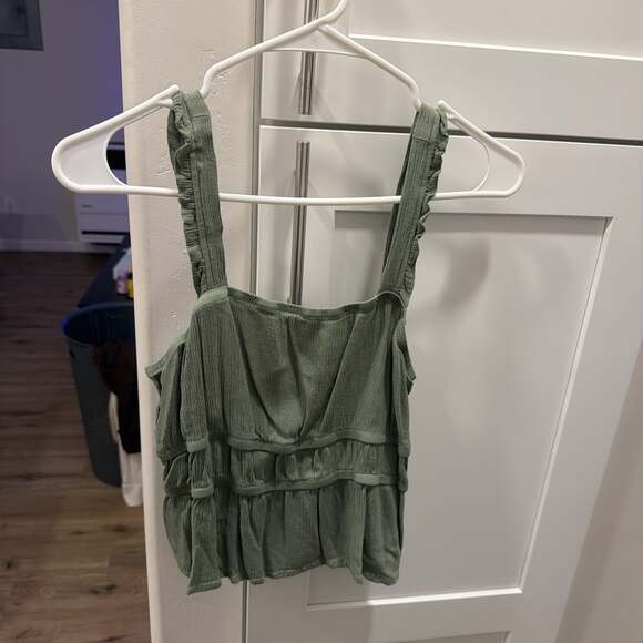 Universal Thread - Picture 3 of 3